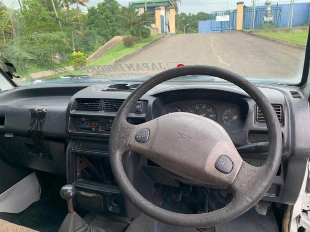 daihatsu-hijet-s200p-2001-big-3