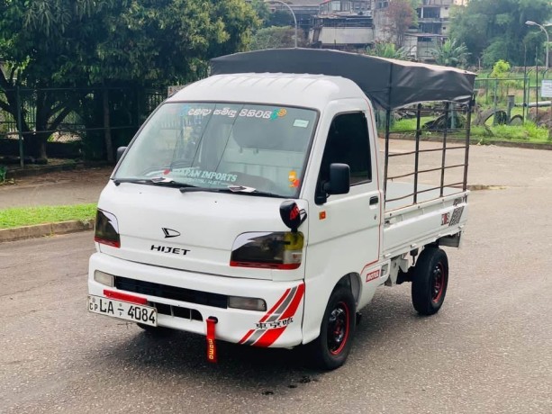 daihatsu-hijet-s200p-2001-big-8