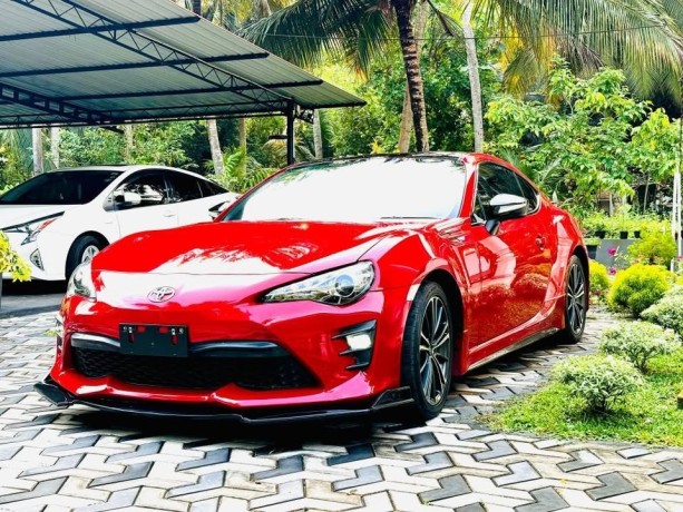 toyota-gt86-2014-big-3