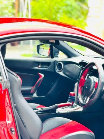 toyota-gt86-2014-big-7