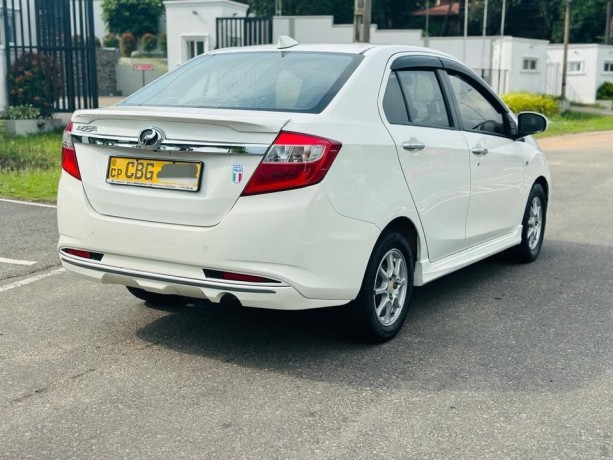 perodua-bezza-2019-big-0