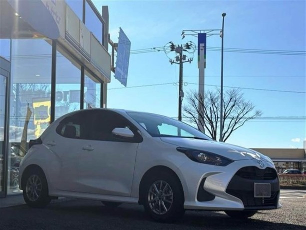 toyota-yaris-g-2022-big-1