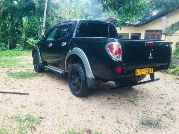 mitshubishi-l200-big-2