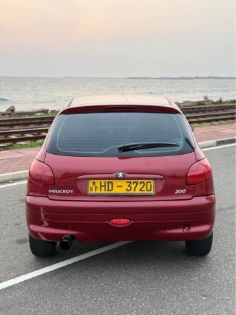peugeot-206-2002-big-4