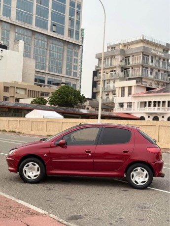 peugeot-206-2002-big-5