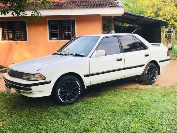 toyota-corona-at170-1990-big-2