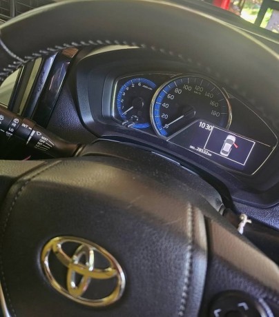toyota-axio-g-grade-automatic-hybrid-1500cc-2016-big-5