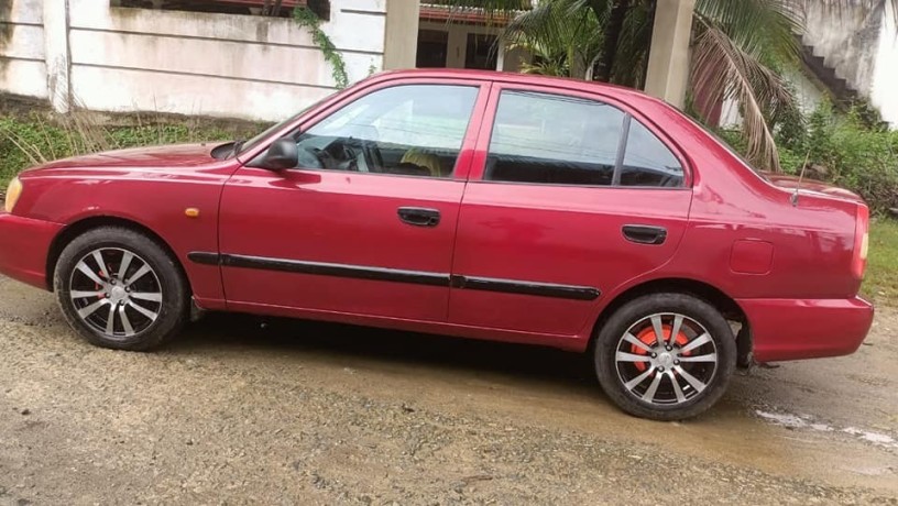 hyundai-accent-2004-big-0