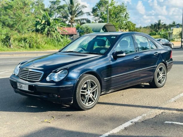 mercedes-benz-2001-big-2