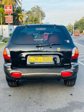 hyundai-santafe-2004-big-5