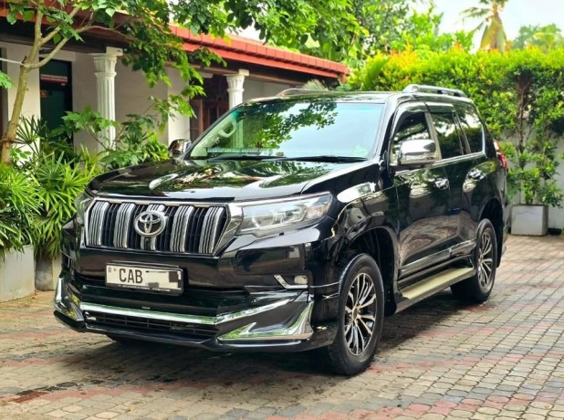 toyota-prado-150-2013-big-1