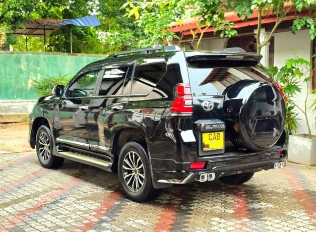 toyota-prado-150-2013-big-3