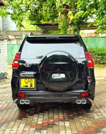 toyota-prado-150-2013-big-4