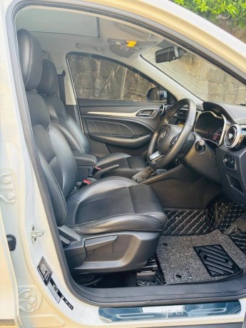 mg-zs-premium-2019-fully-loaded-suv-for-sale-big-3
