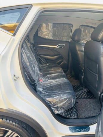 mg-zs-premium-2019-fully-loaded-suv-for-sale-big-4