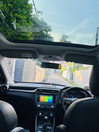 mg-zs-premium-2019-fully-loaded-suv-for-sale-big-6