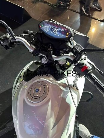 brand-new-bajaj-pulsar-n-big-3