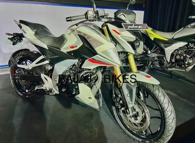 brand-new-bajaj-pulsar-n-big-0