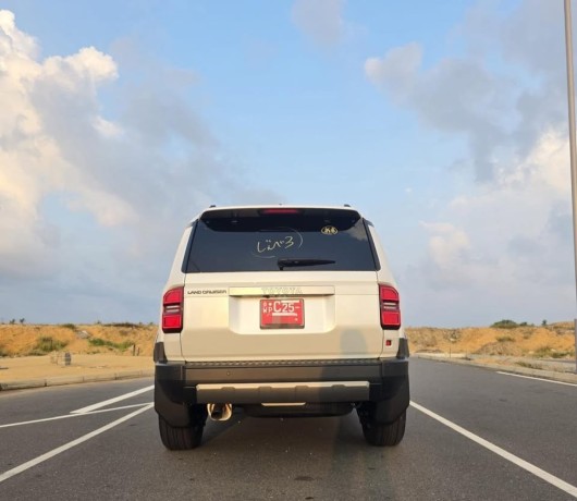 toyota-prado-250-vx-2024-big-5