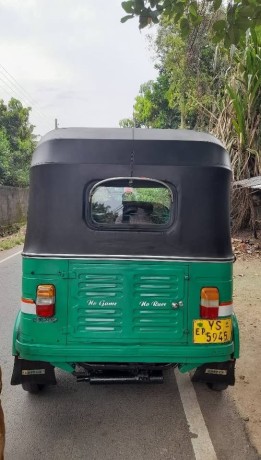 bajaj-re-big-5