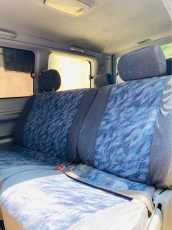 toyota-noah-original-diesel-2003-big-4