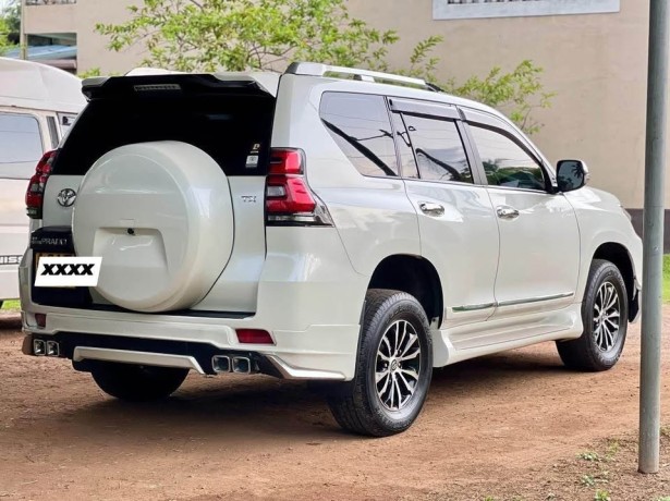 2014-land-cruiser-150-big-3