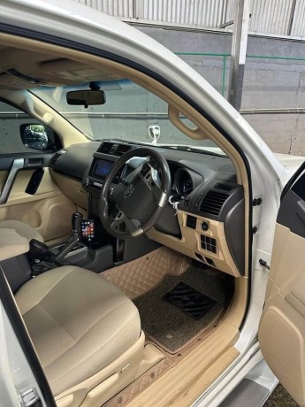 2014-land-cruiser-150-big-4