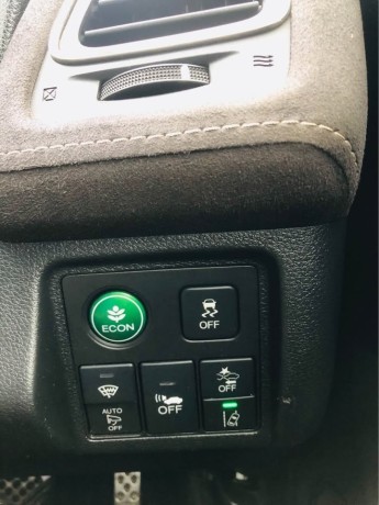 honda-vezel-rs-sensing-2016-big-9
