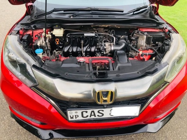 honda-vezel-rs-sensing-2016-big-8