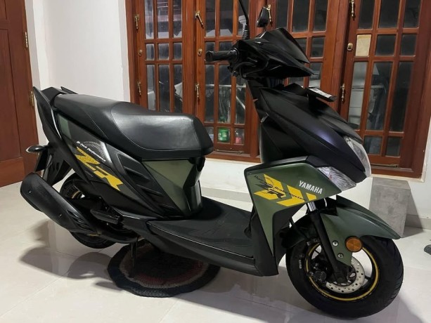 yamaha-ray-zr-disc-brake-2017-big-0