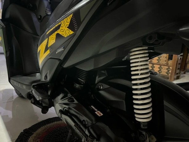 yamaha-ray-zr-disc-brake-2017-big-8