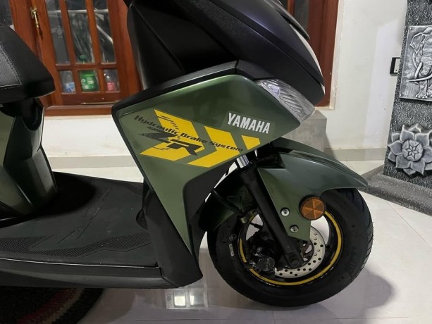 yamaha-ray-zr-disc-brake-2017-big-5