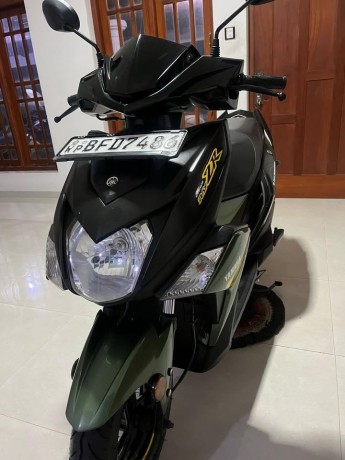 yamaha-ray-zr-disc-brake-2017-big-1