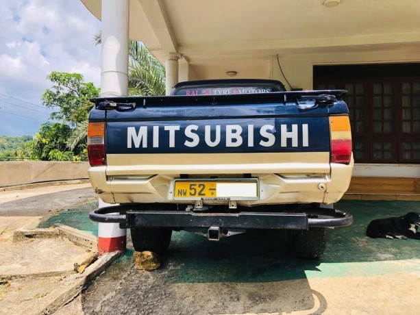 mitsubishi-l200-4wd-for-sale-1991-big-3