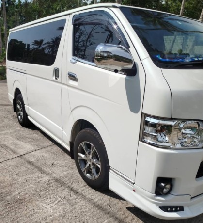 toyota-hiace-kdh-dark-prime-2014-big-7
