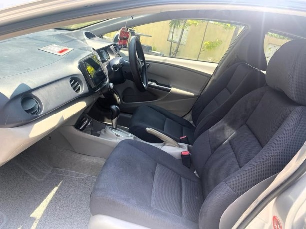 honda-insight-ze2-2009-big-1