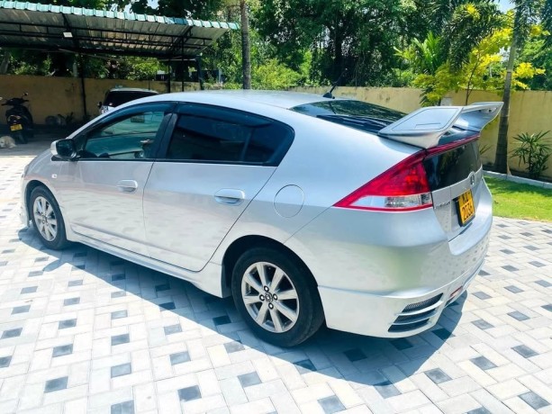 honda-insight-ze2-2009-big-0