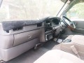 nissan-caravan-1995-small-2