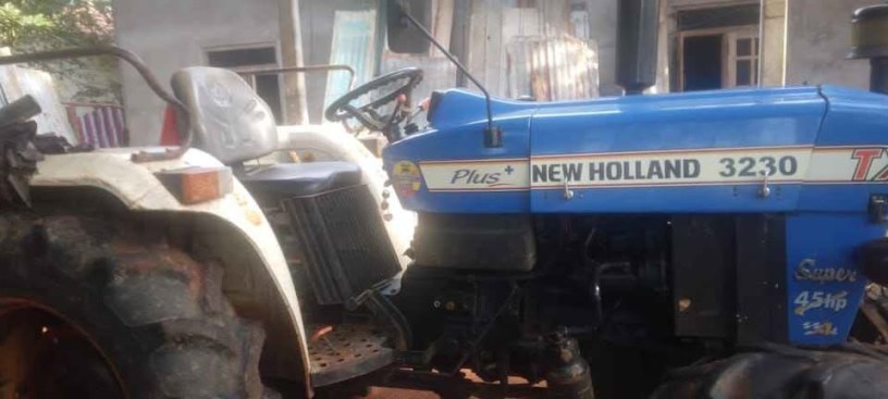 3230-new-holland-big-2