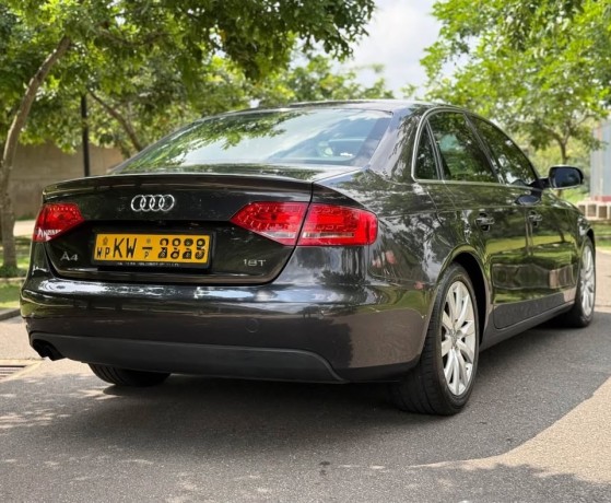 audi-a4-2011-brand-new-big-5