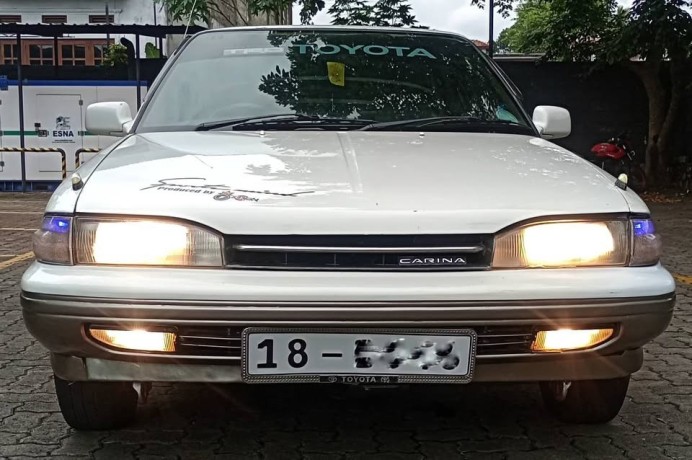 toyota-carina-170-1991-big-8