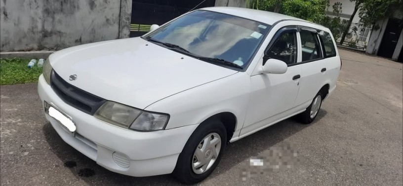 nissan-y11-20012003-big-0