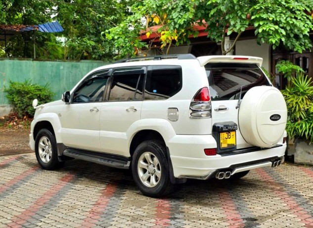 prado-120-2004-big-1