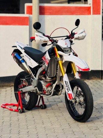 yamaha-wr250r-2012-big-9