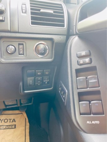 toyota-prado-151-tzg-diesel-2018-big-7