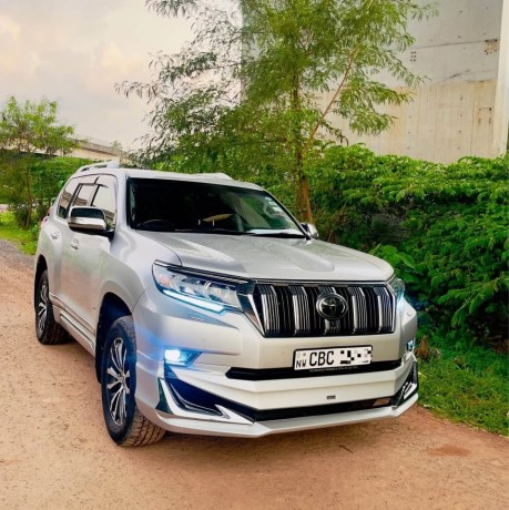 toyota-prado-151-tzg-diesel-2018-big-0