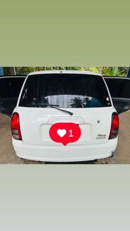 daihatsu-mira-2001-big-1