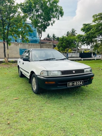 toyota-corolla-ee90-1990-big-0