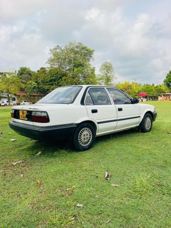 toyota-corolla-ee90-1990-big-4
