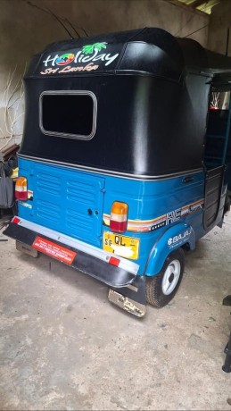bajaj-4-storke-2007-big-4